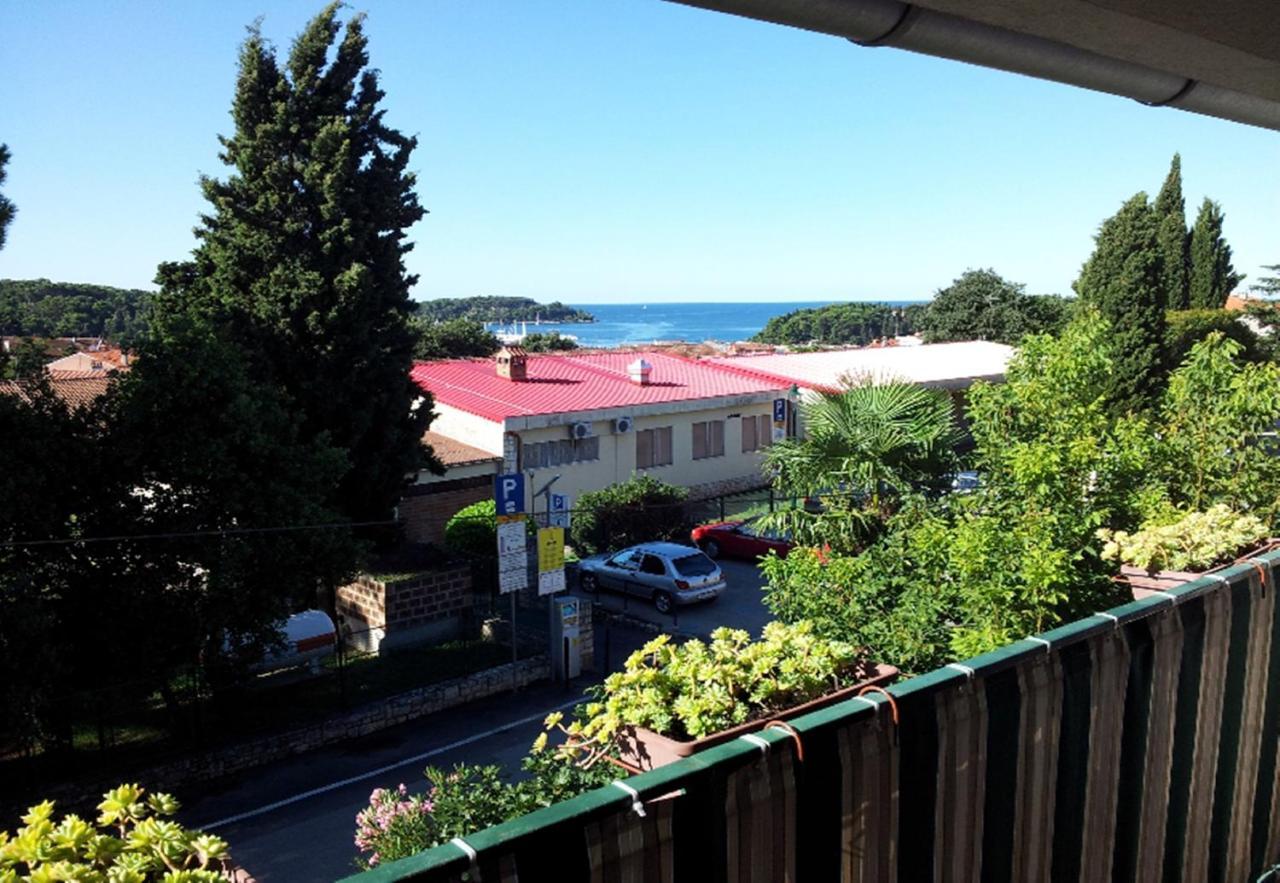 Cecillia Mare Apartments ロヴィニ エクステリア 写真