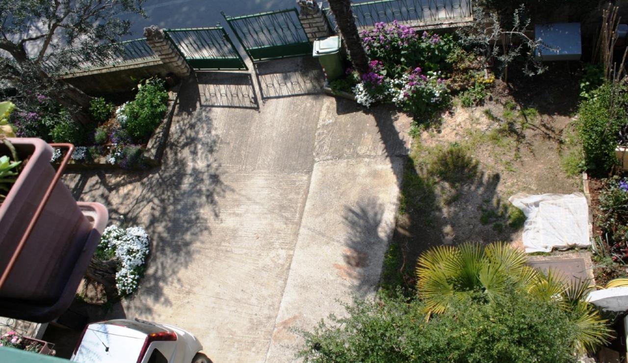 Cecillia Mare Apartments ロヴィニ エクステリア 写真